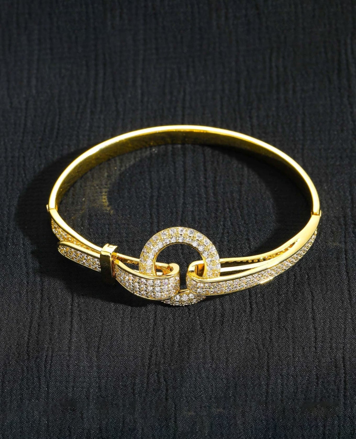 Amo Fashion Belt Buckle Bracelet